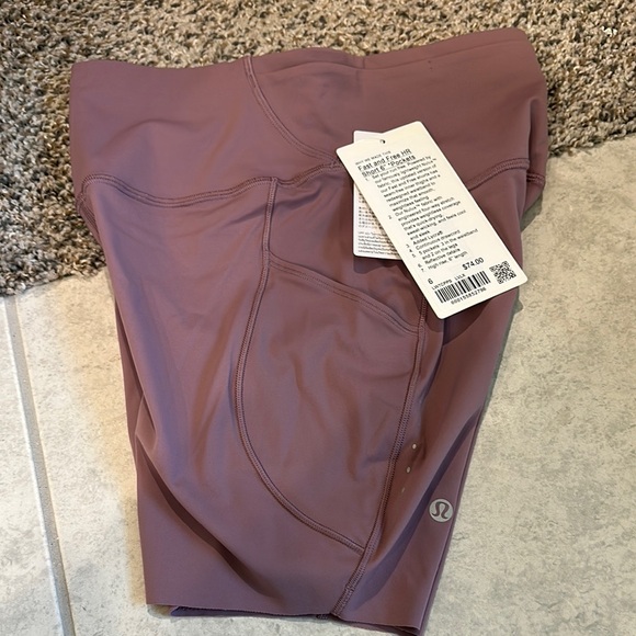Lululemon Fast and Free HR Shorts 6” Pockets - Picture 4 of 4